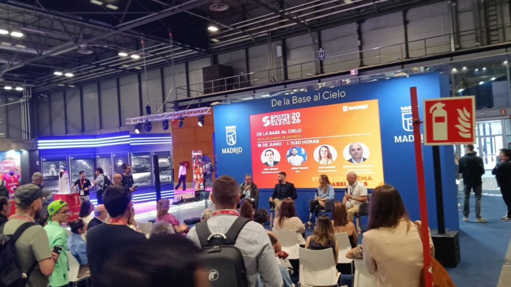 Fanbase Seating, presente en Sports Summit Madrid 2026: hacia dónde va el equipamiento deportivo 4 Sports Summit Madrid Fanbase 2026 4